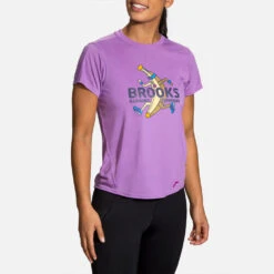 Brooks Distance Graphic Short Sleeve Women's (2020) -Brooks 056802 584 1
