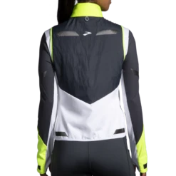 BROOKS Women's Run Visible Insulated Vest (134 - White/Asphalt/Nightlife) -Brooks 0F2B9710 CB30 45C2 A53A 2FA41201B78D