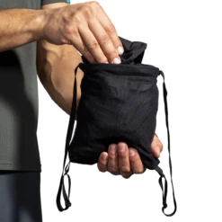 BROOKS Men’s Fusion Hybrid Jacket (001 - Black) -Brooks 211299 001 d4 fusion hybrid jacket mens running jacket