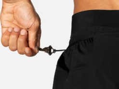 BROOKS Men's Sherpa 5" 2-in-1 Short (001 - Black) -Brooks 211331 001 D4 Sherpa 5in 2in1 Short