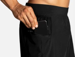 BROOKS Men's Sherpa 7" 2-in-1 Short (001 - Black) -Brooks 211333 001 D2 Sherpa 7in 2in1 Short