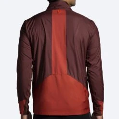 BROOKS Men's Shield Hybrid Jacket 2.0 (223 - Run Raisin/Copper) -Brooks 211415 223 mb shield hybrid jacket mens running jacket