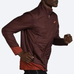 BROOKS Men's Shield Hybrid Jacket 2.0 (223 - Run Raisin/Copper) -Brooks 211415 223 mv shield hybrid jacket mens running jacket