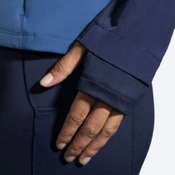 BROOKS Women’s Fusion Hybrid Jacket (463 - Navy/Blue Ash/Ice Blue) -Brooks 221499 463 d5 fusion hybrid jacket womens running jacket