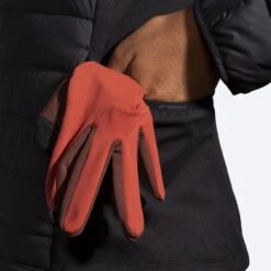 BROOKS Women's Shield Hybrid Jacket 2.0 (001 - Black) -Brooks 221557 001 d1 shield hybrid jacket womens running jacket